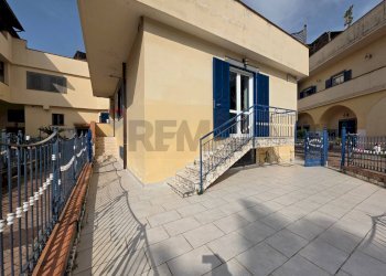 Terrazza - Casa semi indipendente San Mauro
4, Casoria - foto 6