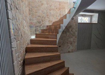 Scale - Casa semi indipendente San Mauro
4, Casoria - foto 18