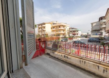 Balcone - Trilocale via Giovanni Pascoli 1 traversa
 
snc, Casoria - foto 18