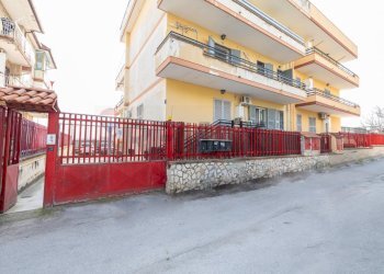 Edificio all\'aperto - Trilocale via Giovanni Pascoli 1 traversa
 
snc, Casoria - foto 19