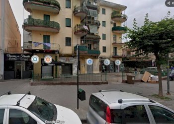 Edificio all\'aperto - Ufficio via Guglielmo Marconi
 
65, Casoria - foto 1