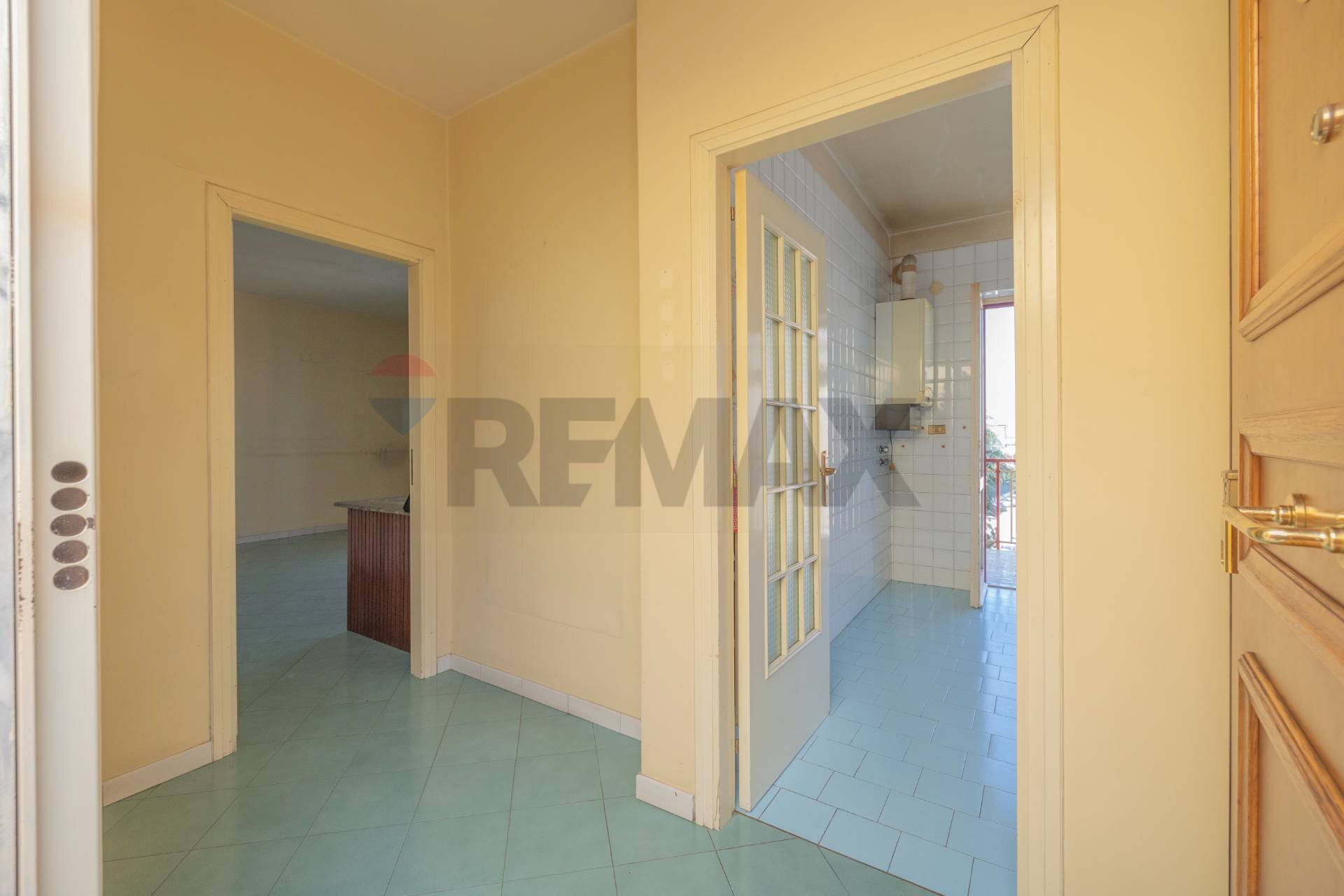 Hall / corridoio - Trilocale corso Europa
 
19, Casavatore - foto 2