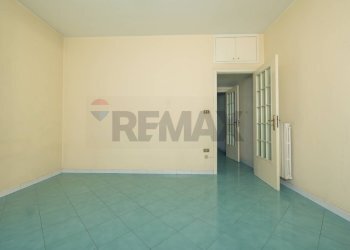 Stanza vuota - Trilocale corso Europa
 
19, Casavatore - foto 12