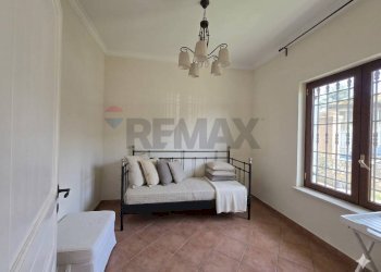 Camera / camera da letto - Villa via Pietro Micca
 
11, Casoria - foto 16