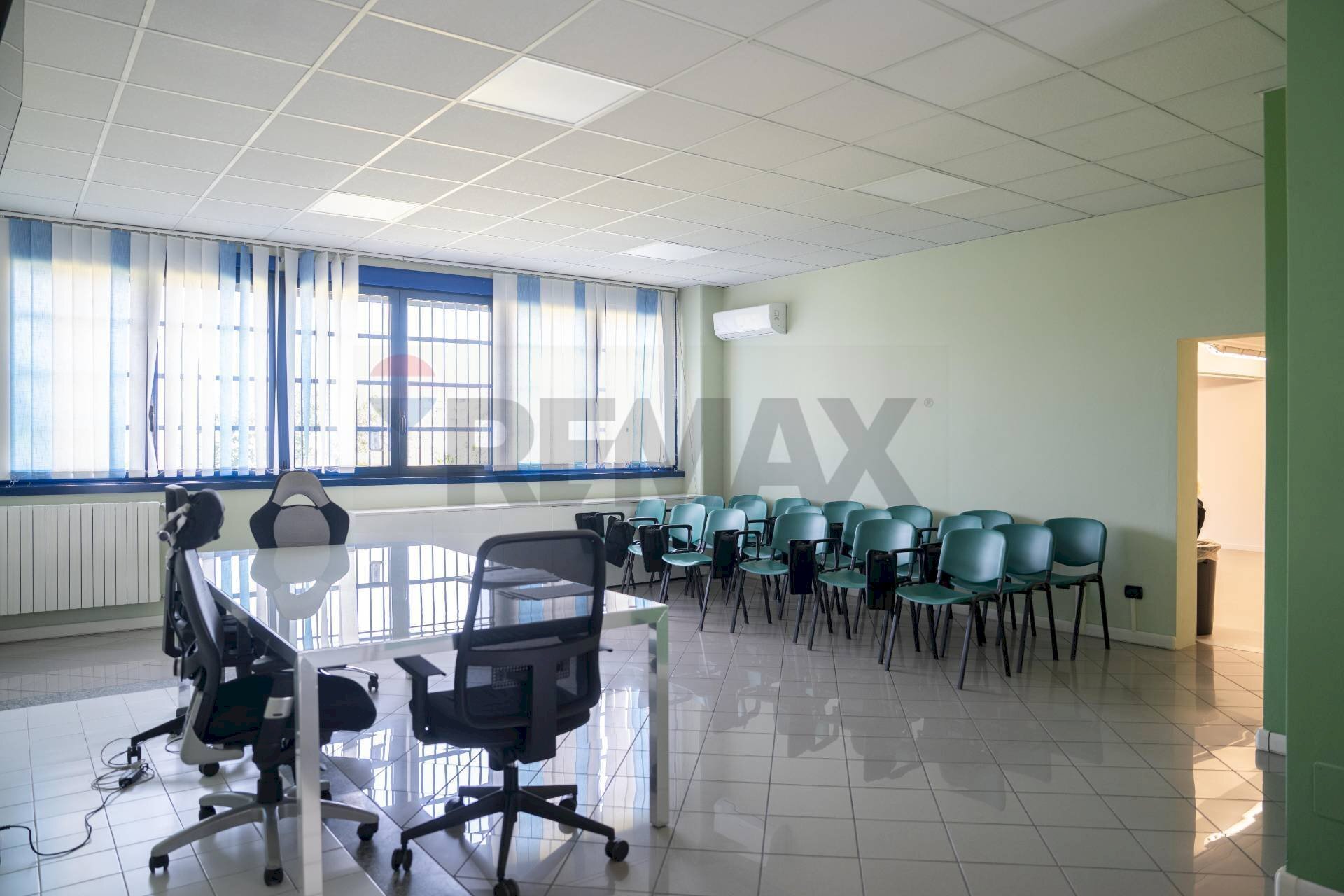 Ufficio - Office Via Vincenzo Monti
 
52, Rho - photo 2