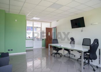 Ufficio - Office Via Vincenzo Monti
 
52, Rho - photo 3
