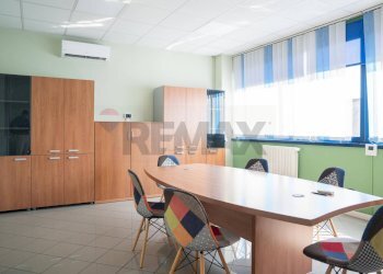 Sala da pranzo - Office Via Vincenzo Monti
 
52, Rho - photo 4