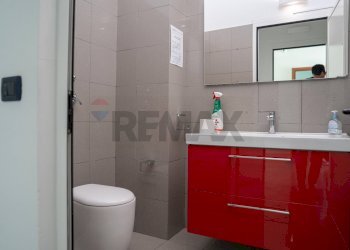 Bagno - Office Via Vincenzo Monti
 
52, Rho - photo 9