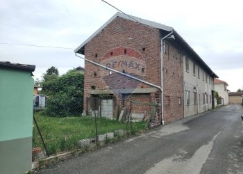 Edificio all\'aperto - Casa indipendente Via Graziosi
 
4, Tornaco - foto 1