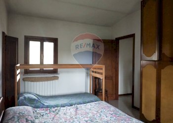 Camera / camera da letto - Casa indipendente Via Graziosi
 
4, Tornaco - foto 20