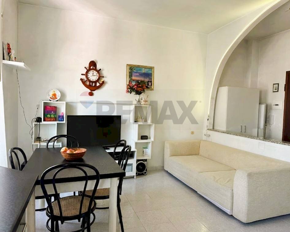 Sala da pranzo - Trilocale VIA CAVOUR
16, Usmate Velate - foto 2