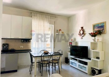 Cucina - Trilocale VIA CAVOUR
 
16, Usmate Velate - foto 4