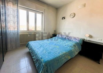 Camera / camera da letto - Trilocale VIA CAVOUR
 
16, Usmate Velate - foto 12