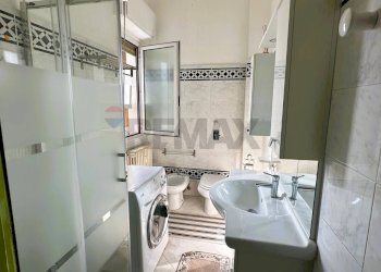 Bagno - Trilocale VIA CAVOUR
 
16, Usmate Velate - foto 17