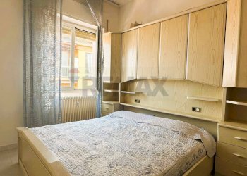 Camera / camera da letto - Trilocale VIA CAVOUR
 
16, Usmate Velate - foto 19