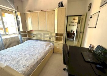 Camera / camera da letto - Trilocale VIA CAVOUR
 
16, Usmate Velate - foto 21