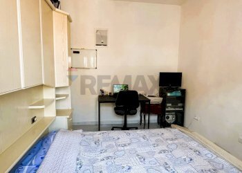 Camera / camera da letto - Trilocale VIA CAVOUR
 
16, Usmate Velate - foto 22