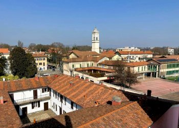 Edificio all\'aperto - Trilocale VIA CAVOUR
 
16, Usmate Velate - foto 23