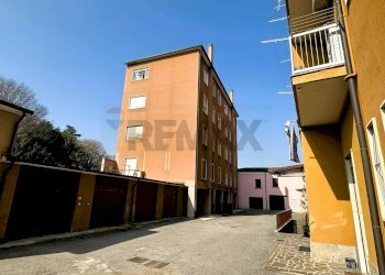 Edificio all\'aperto - Trilocale VIA CAVOUR
 
16, Usmate Velate - foto 27