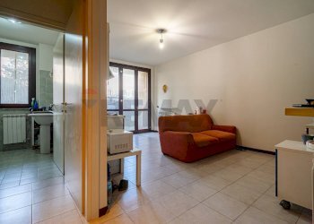 Soggiorno - One-room apartment Viale Cadorna
 
103, Legnano - photo 2