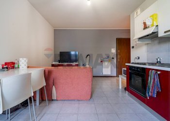 Sala da pranzo - One-room apartment Viale Cadorna
 
103, Legnano - photo 7