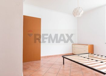 Camera / camera da letto - Bilocale Via Colombo
 
2, Rho - foto 7