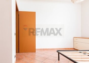 Camera / camera da letto - Bilocale Via Colombo
 
2, Rho - foto 8