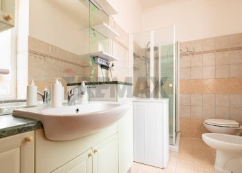 Bagno - Bilocale Via Colombo
 
2, Rho - foto 13