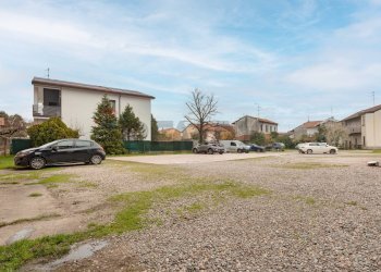 Giardino - Bilocale Via Colombo
 
2, Rho - foto 15