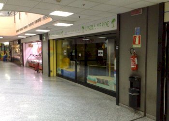 Ricezione / Lobby - Locale Commerciale VIA KENNEDY
 
28, Brugherio - foto 3