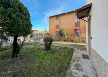 Edificio all\'aperto - Casa semi indipendente via Don Enrico Tazzoli
 
5, Rho - foto 3