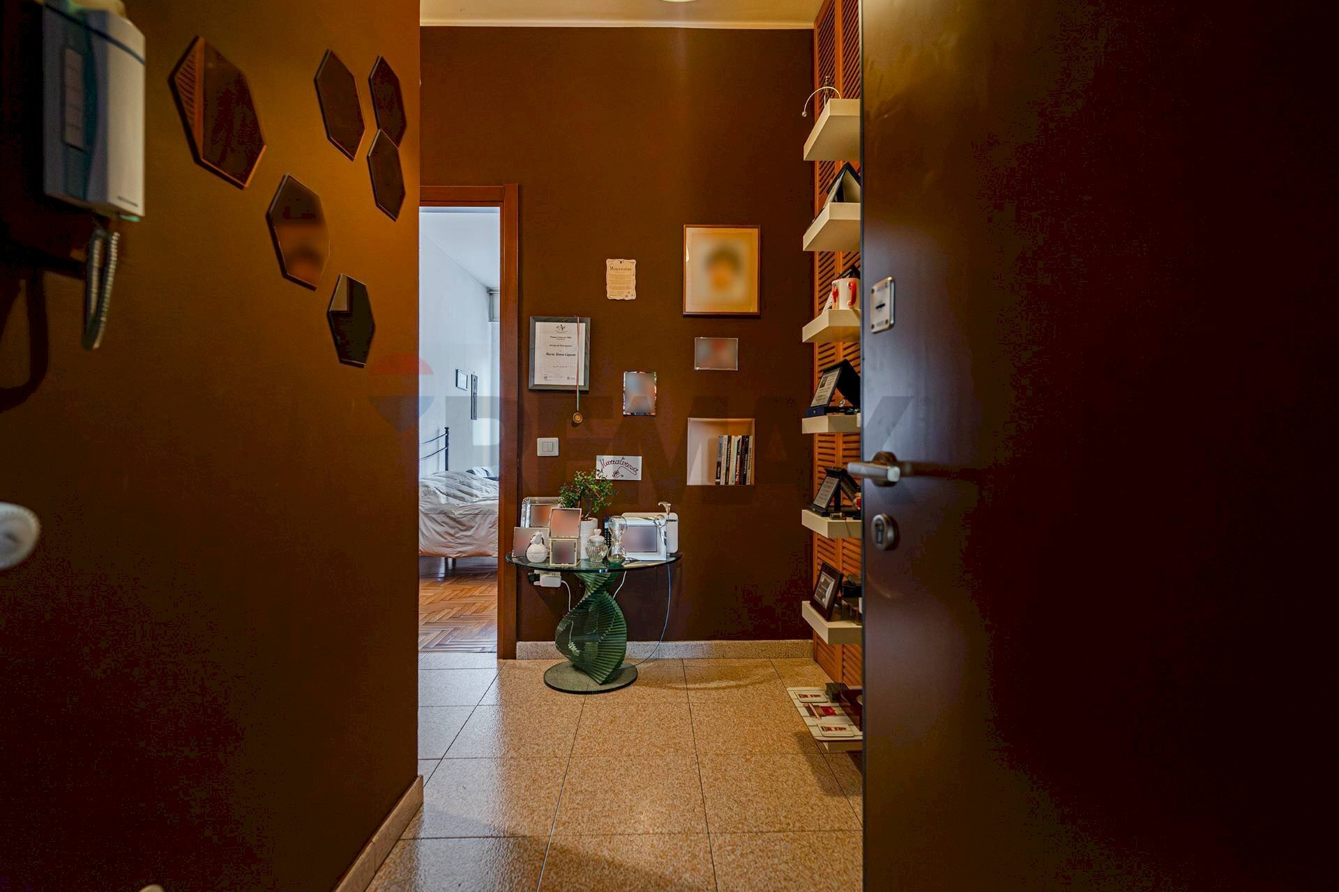 Hall / corridoio - Two-room apartment Via Cardinal Ferrari
 
56, Rho - photo 2