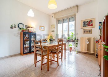 Sala da pranzo - Two-room apartment Via Cardinal Ferrari
 
56, Rho - photo 8