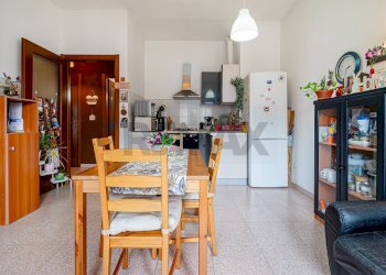 Sala da pranzo - Two-room apartment Via Cardinal Ferrari
 
56, Rho - photo 13