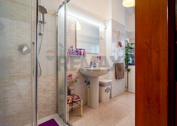 Bagno - Two-room apartment Via Cardinal Ferrari
 
56, Rho - photo 15