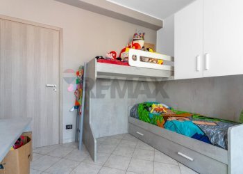 Camera / camera da letto - Trilocale via Cividale
 
15, Rho - foto 17