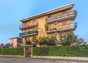 Edificio all\'aperto - Trilocale via Cividale
 
15, Rho - foto 20