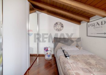 Camera / camera da letto - Villa a Schiera GIORGIO GABER
 
11, Cavenago di Brianza - foto 27