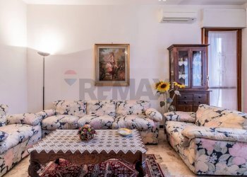 Soggiorno - Three-room apartment Via Terrazzano
 
24, Rho - photo 10