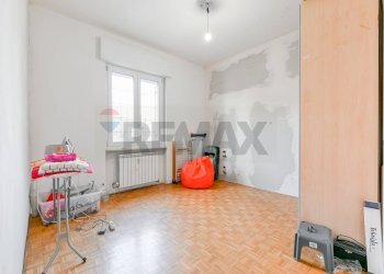 Camera / camera da letto - Three-room apartment via Giuseppe Parini
 
28, Rho - photo 21