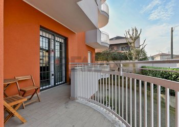 Balcone - Three-room apartment via Giuseppe Parini
 
28, Rho - photo 27