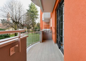 Balcone - Three-room apartment via Giuseppe Parini
 
28, Rho - photo 28