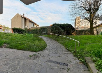 Giardino - Three-room apartment via Giuseppe Parini
 
28, Rho - photo 30