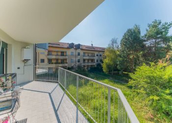 Balcone - Bilocale Via Sanzio
 
21, Fagnano Olona - foto 1