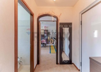 Hall / corridoio - Bilocale Via Sanzio
 
21, Fagnano Olona - foto 8