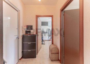 Hall / corridoio - Bilocale Via Sanzio
 
21, Fagnano Olona - foto 9