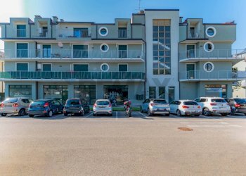 Edificio all\'aperto - Bilocale Via Sanzio
 
21, Fagnano Olona - foto 21