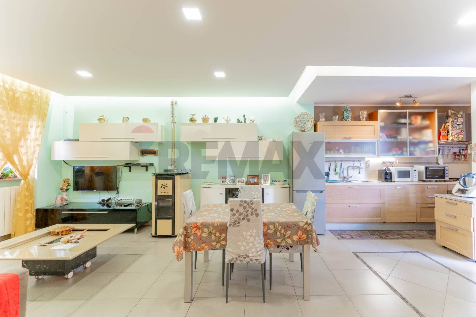 Cucina - Casa semi indipendente Via Montello
21, Fagnano Olona - foto 2