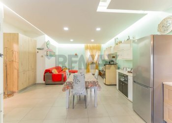 Cucina - Casa semi indipendente Via Montello
 
21, Fagnano Olona - foto 4