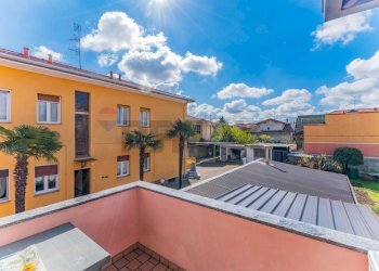 Terrazza - Casa semi indipendente Via Montello
 
21, Fagnano Olona - foto 32